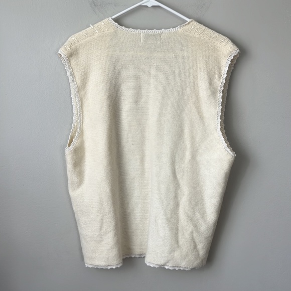 Koret Large beaded Vest - Picture 7 of 7